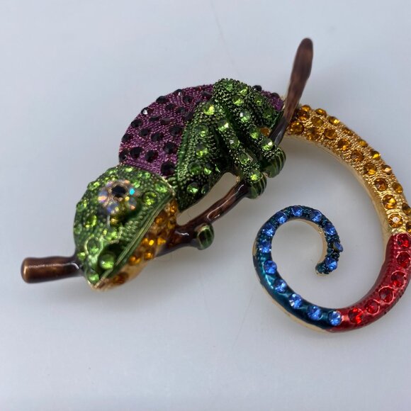 CHAMELEON BROOCH Pin Pendant Rhinestone Green Head Enamel Lizard Costume Jewelry - Picture 3 of 6